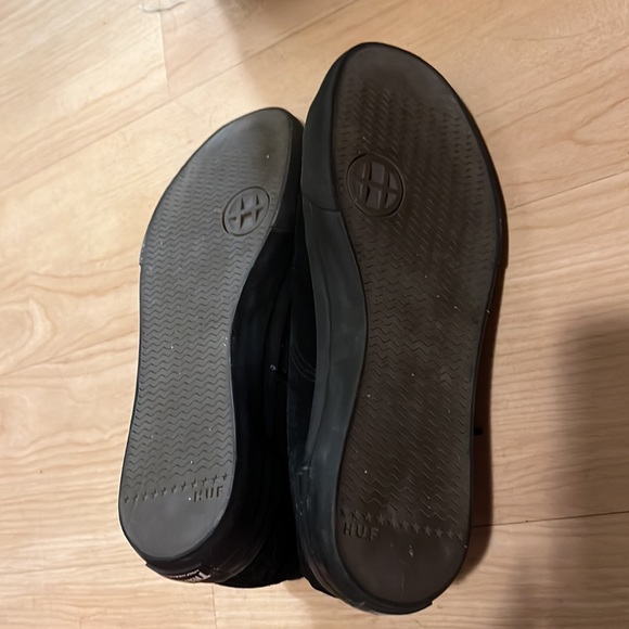 Huf x Thrasher Classic Hi Skate Shoe - Picture 7 of 7